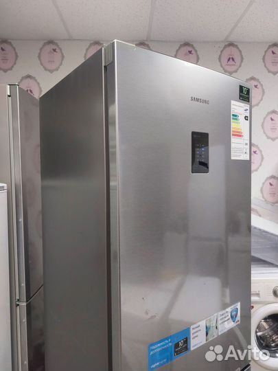 Холодильник Samsung NO Frost Inverter