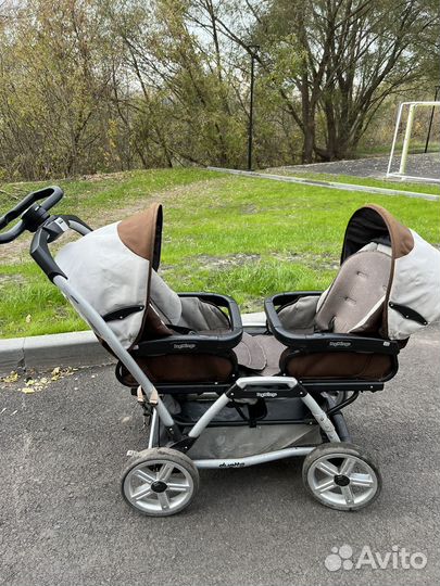 Коляска для двойни или погодок