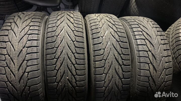 Nokian Tyres Hakkapeliitta R2 SUV 235/65 R17