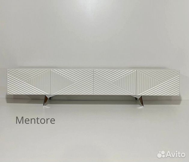 Тумба тв Bravo на опорах (белая)