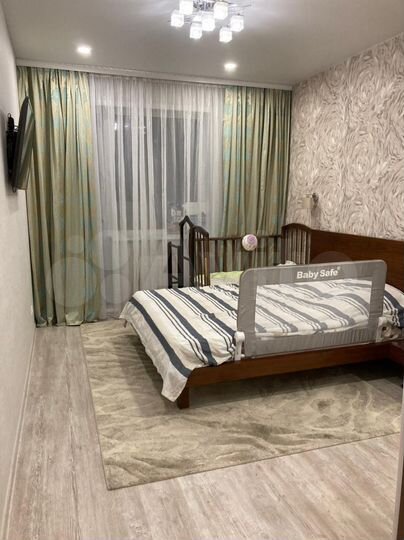 4-к. квартира, 100 м², 14/17 эт.