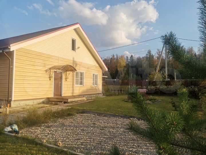 Дом 186 м² на участке 11,2 сот.