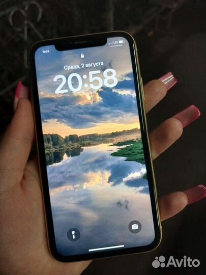 iPhone xr 64gb жёлтый