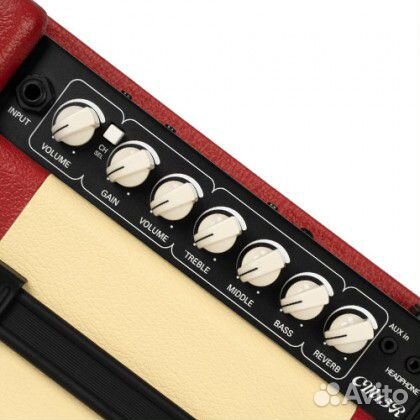 Акция. Комбоусилитель гитарный Cort CM15R