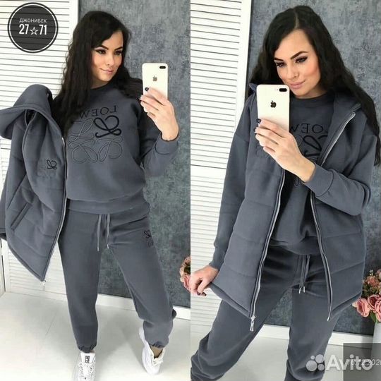 Женский спортивный костюм