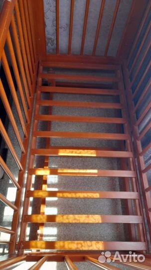 Детская кроватка с матрасиком