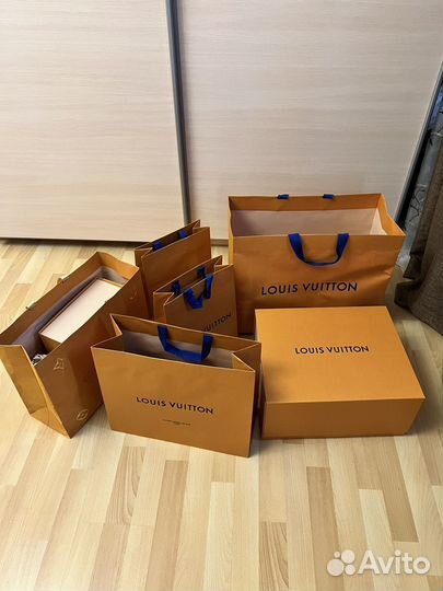 Продам коробки, пакет и пыльник, карточки louis vu