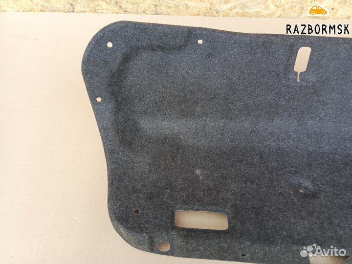 Обшивка задней двери багажника Infiniti Q50