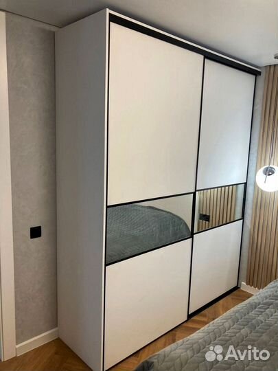 Современный шкаф купе