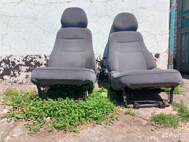 Передние сиденья (ваз 2115)