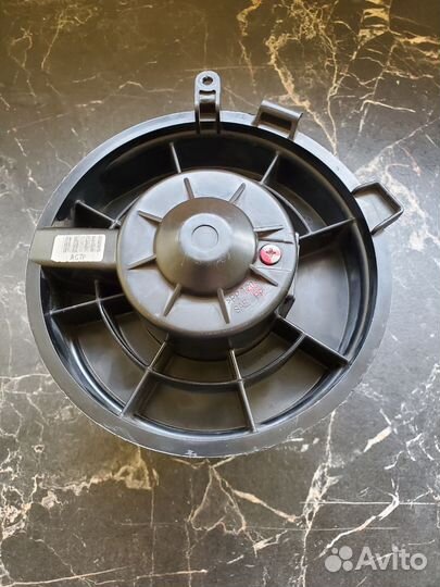 Моторчик отопителя Qashqai, X-trail