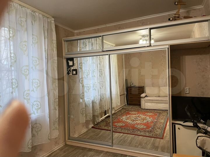 2-к. квартира, 66 м², 2/4 эт.