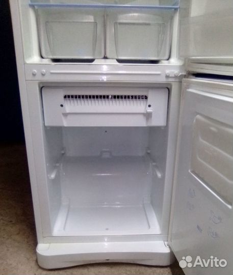 Холодильник indesit C138 NFG.016 Доставка Гарантия