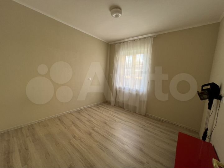 Дом 196 м² на участке 3 сот.