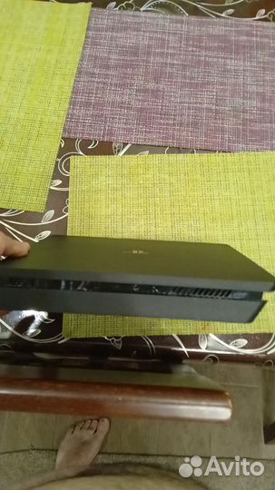 Игровая приставка ps4