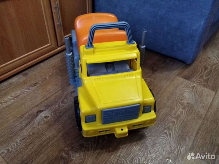 Машина грузовик беговел
