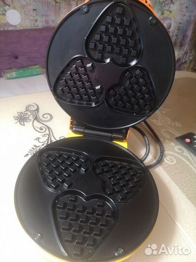 Вафельница электрическая