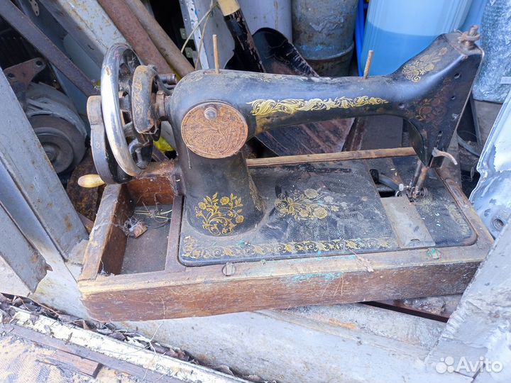 Швейная машина ручная