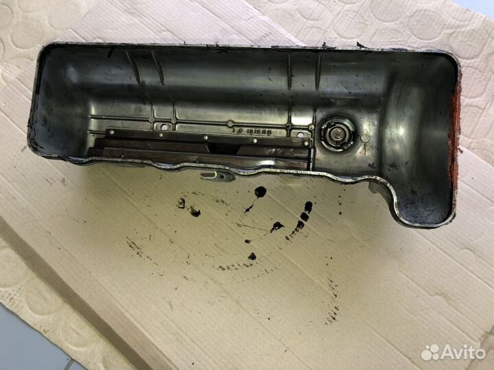 Клапанная крышка Мерседес W115/123