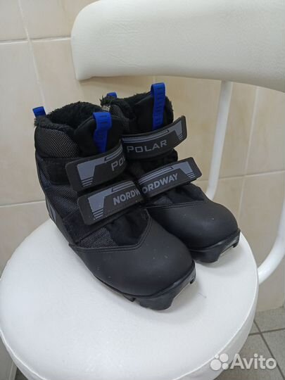 Ботинки лыжные