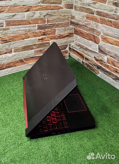 Игровой ноутбук acer nitro 5 Ryzen 5/1650 4гб/8ozu