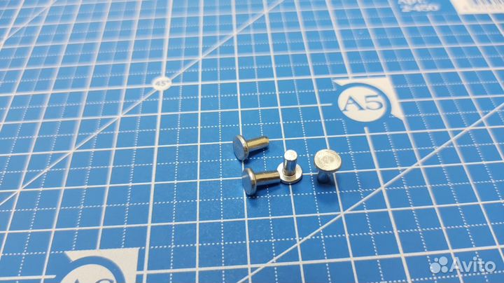 Изготовление шильдиков, табличек, VIN наклеек