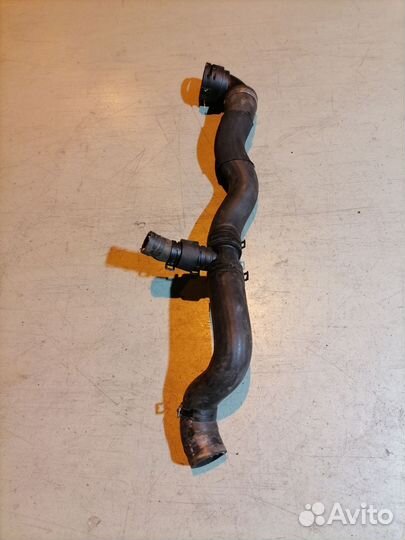 Патрубок охлаждения (радиатора) 1K0122101GE Audi A