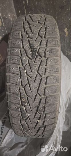 Nokian Tyres Hakkapeliitta 9 185/65 R15 92