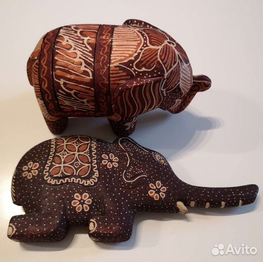 Слоны из дерева