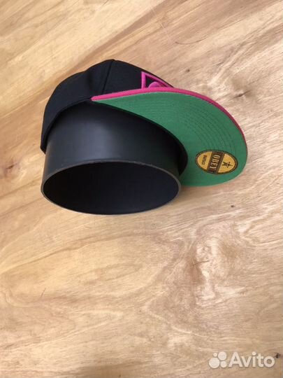 Obey бейсболка