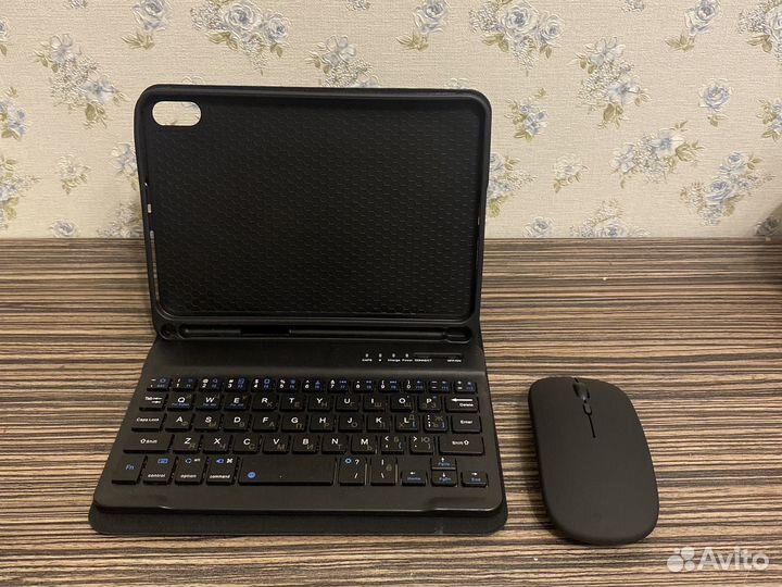 Чехол-клавиатура по bluetooth для iPad 6mini