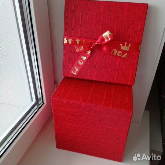 Коробка подарочная