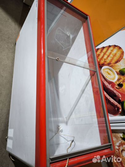 Холодильный шкаф