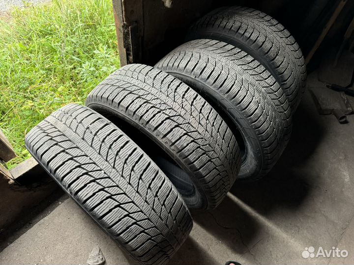 Triangle PL01 215/55 R17