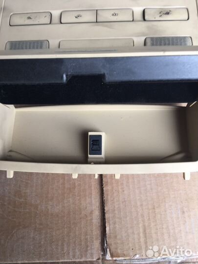 Плафон салона Volkswagen Phaeton (1825)