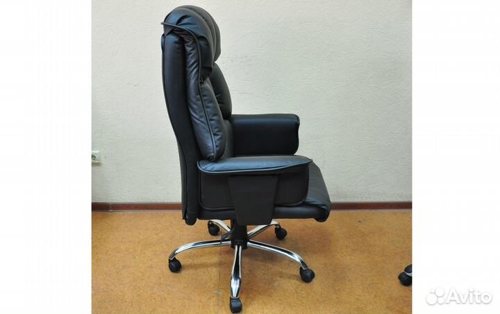 Кресло руководителя офисное 