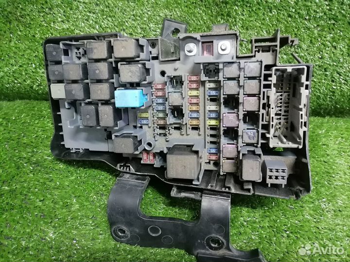 Блок предохранителей GS1D-66-760 Mazda 6 / Atenza