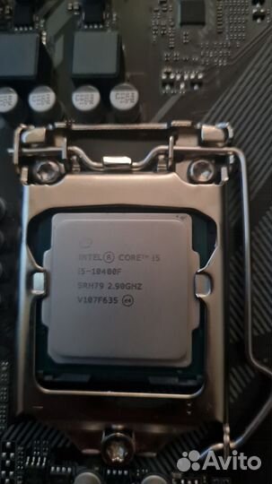 Процессор Intel Core i5 10400F