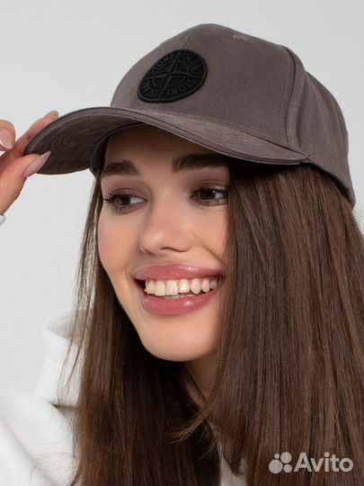 Кепка бейсболка женская серая Stone Island