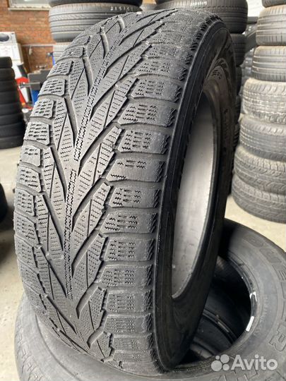 Nokian Tyres Hakkapeliitta R2 SUV 225/65 R17 106R
