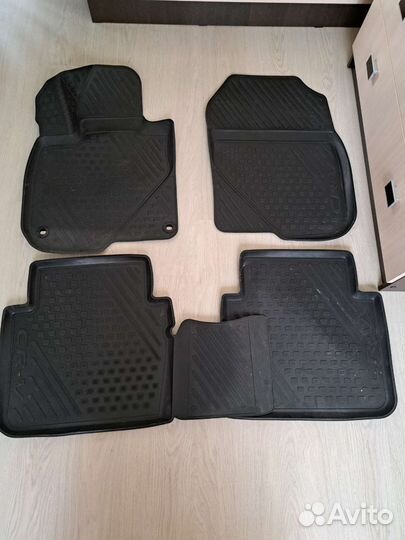 Автомобильные коврики резиновые на хонду crv