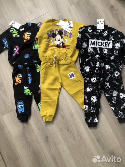 Модные костюмы на мальчиков и девочек