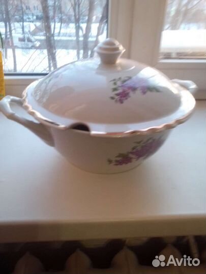 Супница, блюды, чайники заварочные, лимонница