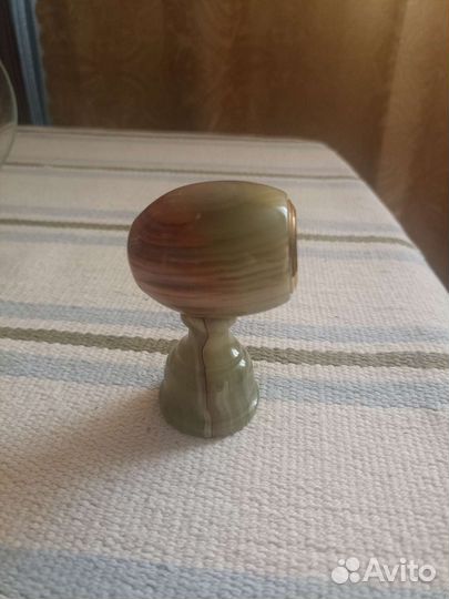 Часы из камня