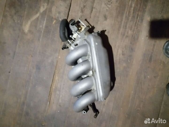 Впускной коллектор Toyota