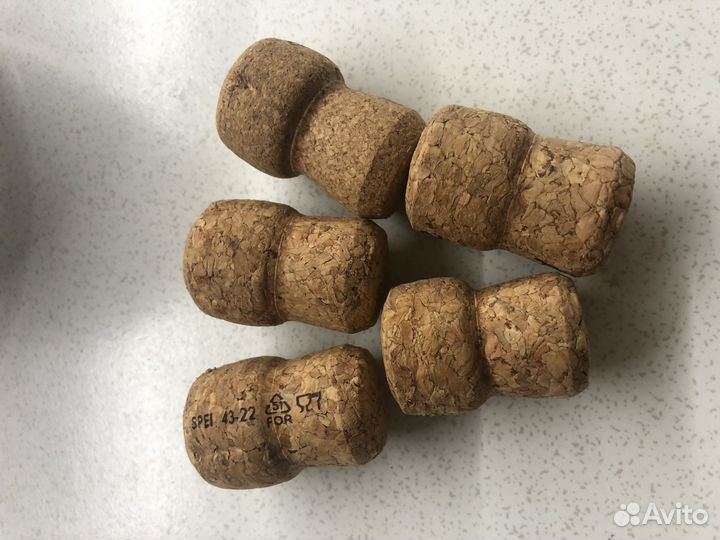 Пробки от шампанского и вина