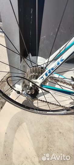 Карбоновый шоссейный велосипед trek astana