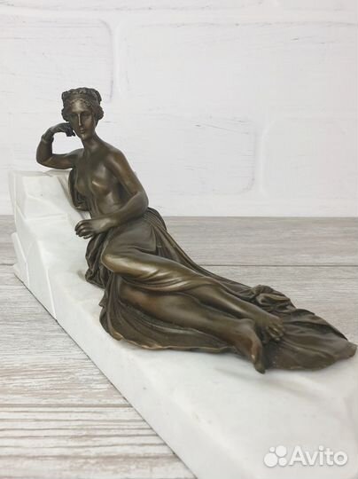 Бронзовая статуэтка 