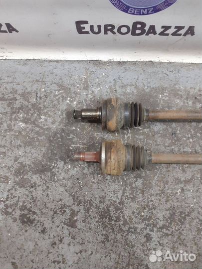 Привод задний Mercedes W203
