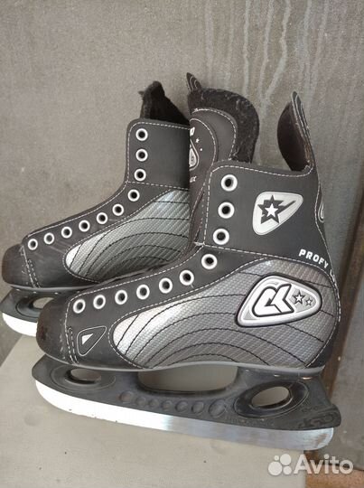 Коньки хоккейные 38 размера